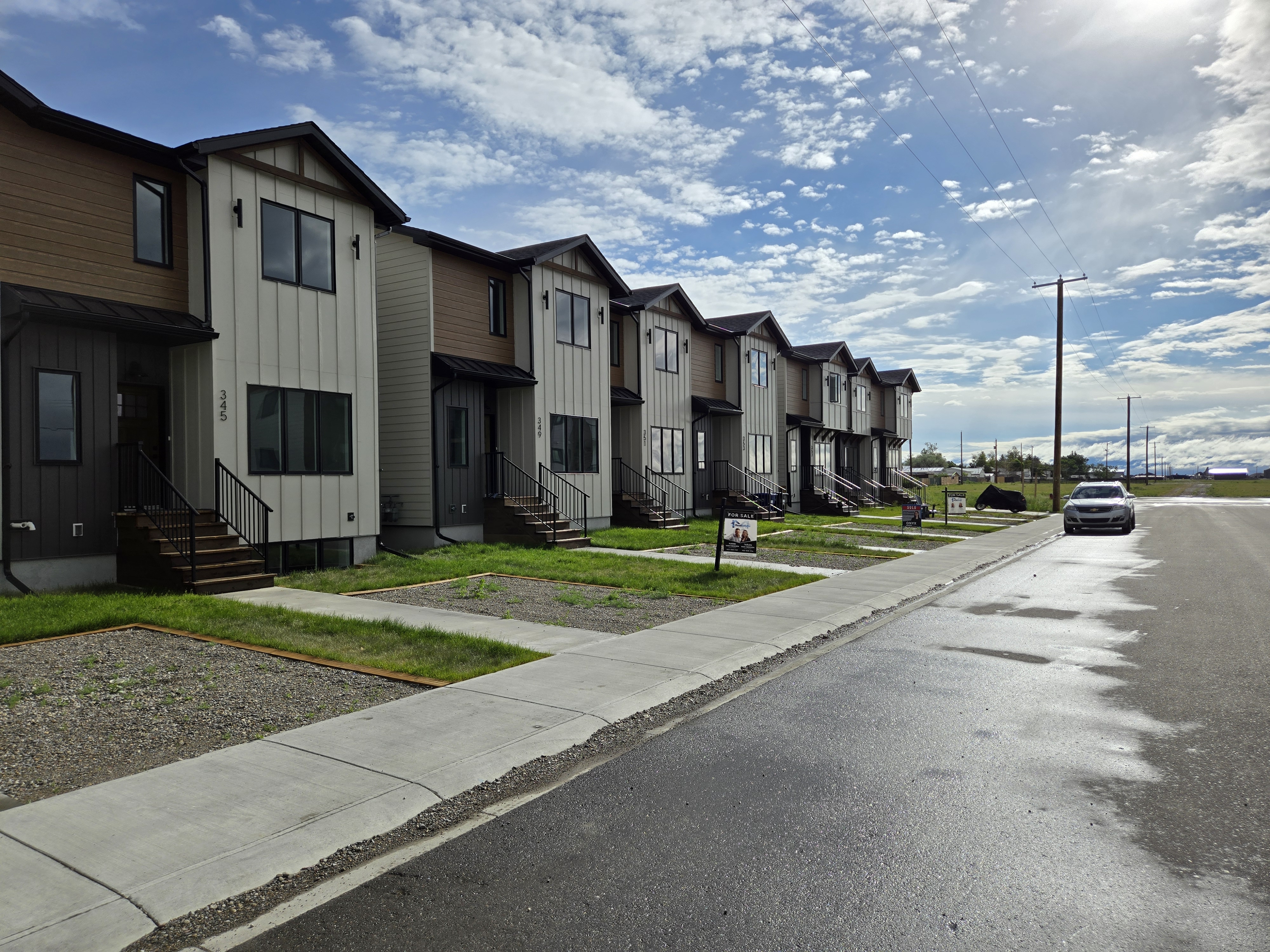 Fort Macleod Townhome thumbnail 2